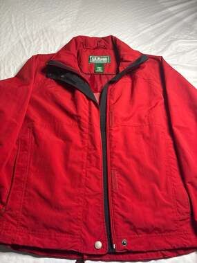 L.L.Bean Women's Red Nylon Windbreaker Shell Jacket Size L-REG